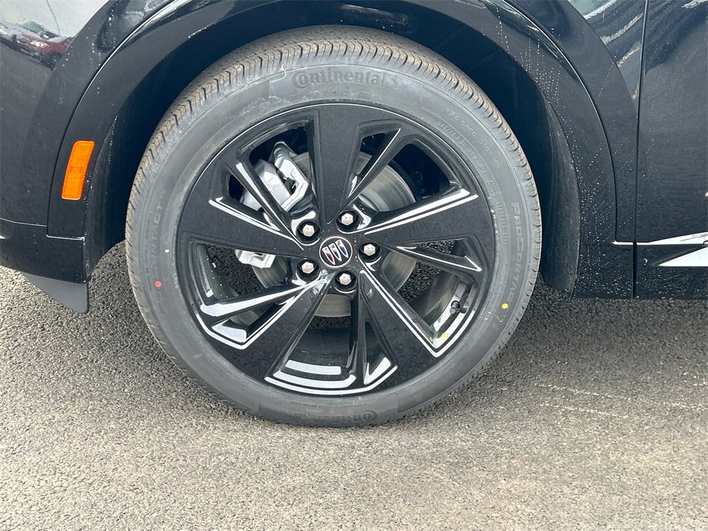 2025 Buick Envision Sport Touring photo 11