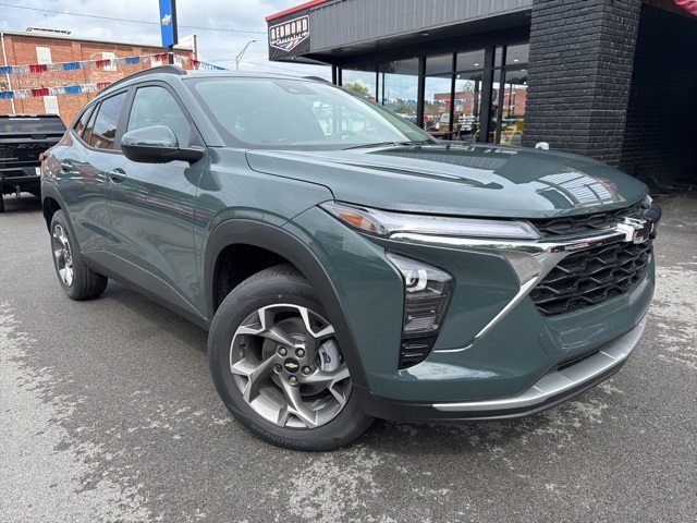 2026 Chevrolet Trax LT photo 3