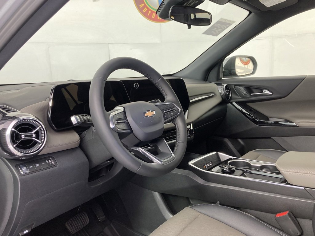 2026 Chevrolet Equinox LT photo 12