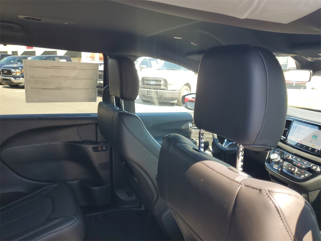 2026 Chrysler Voyager LX photo 27
