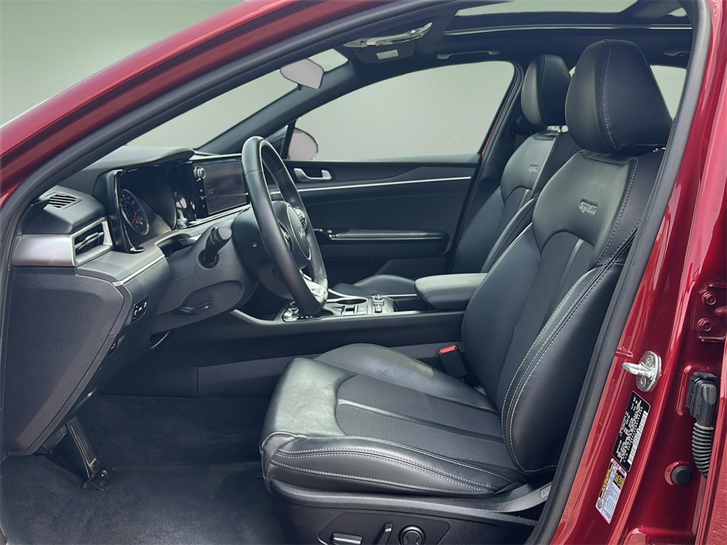 2022 Kia K5 GT-Line photo 10