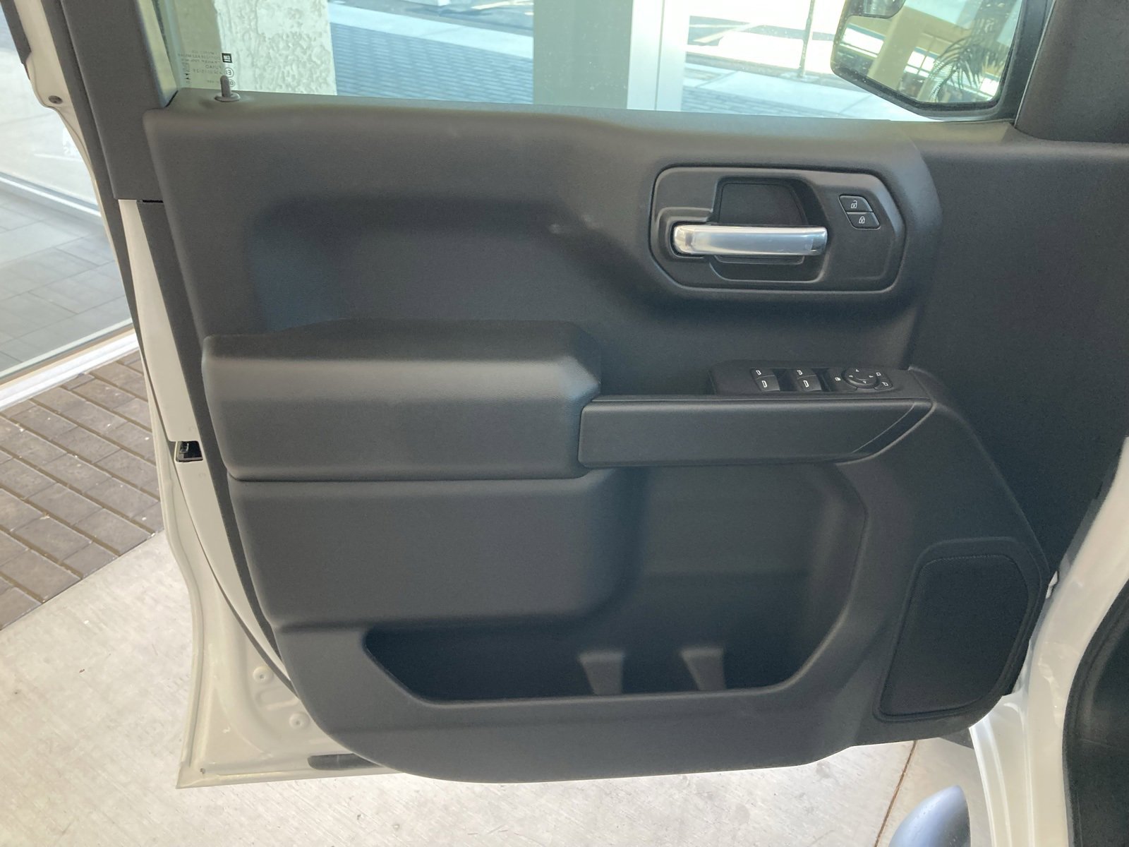 2026 Chevrolet Silverado 1500 Custom photo 12