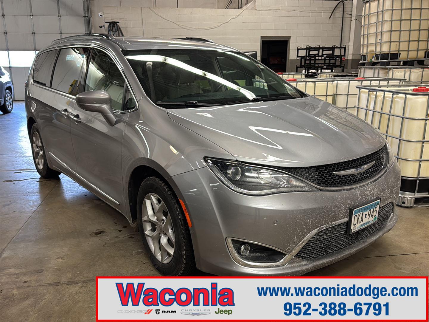 2019 Chrysler Pacifica Touring L Plus's photo