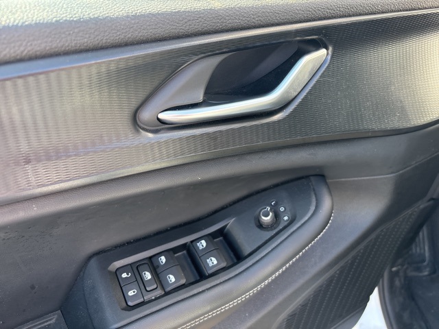 2023 Jeep Grand Cherokee Laredo photo 12