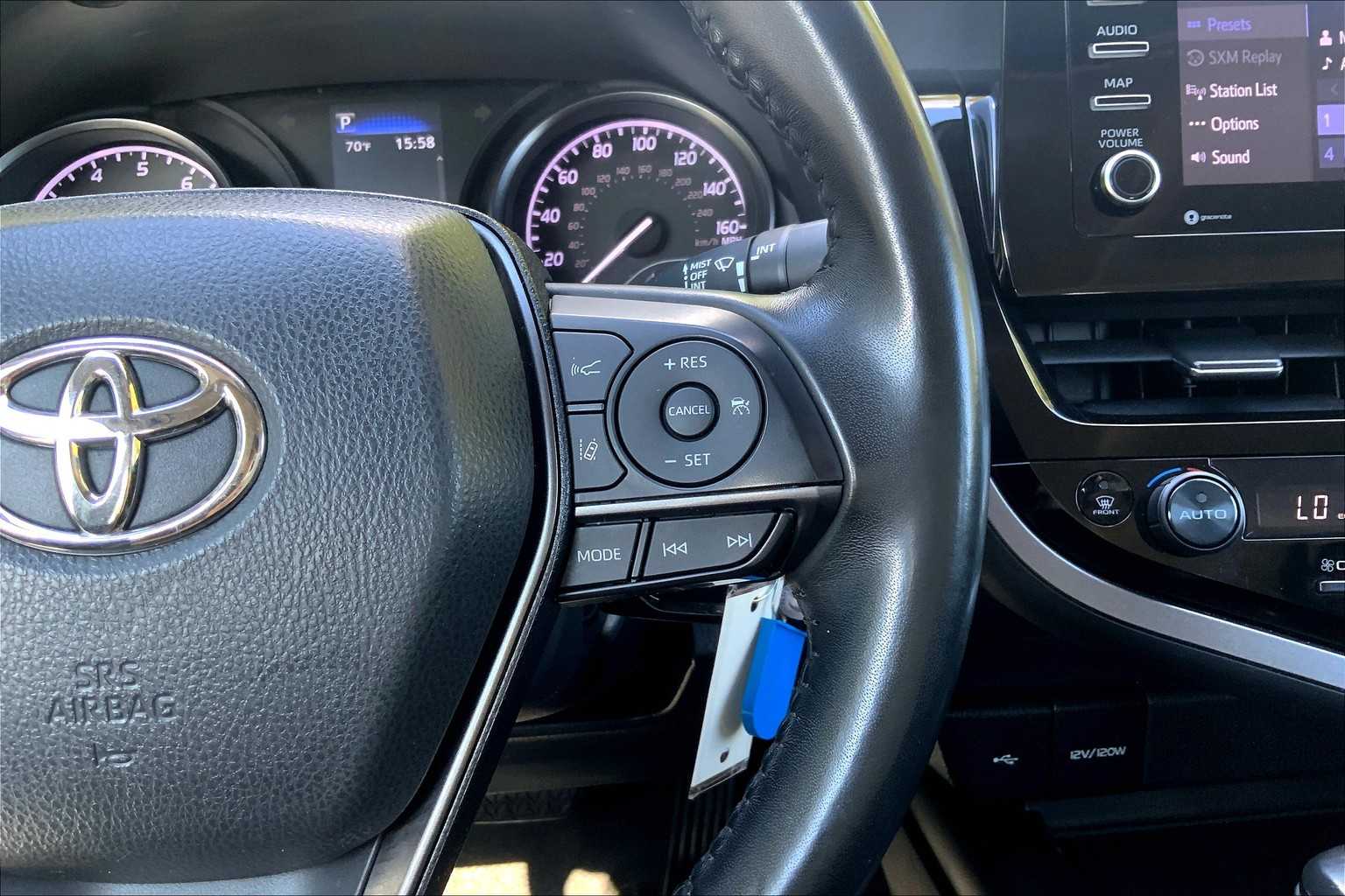 2023 Toyota Camry SE photo 22