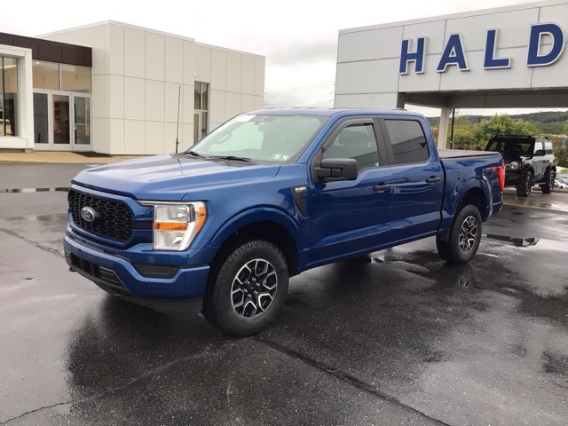2022 Ford F-150 XL photo 2
