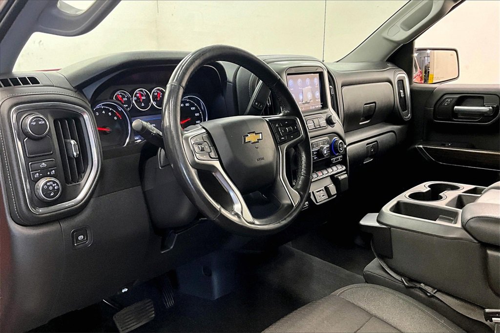 2020 Chevrolet Silverado 1500 LT photo 13
