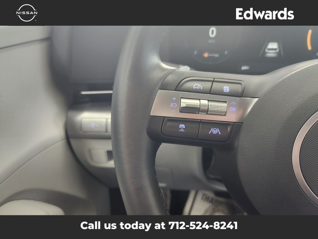 2024 Hyundai Kona SEL photo 17