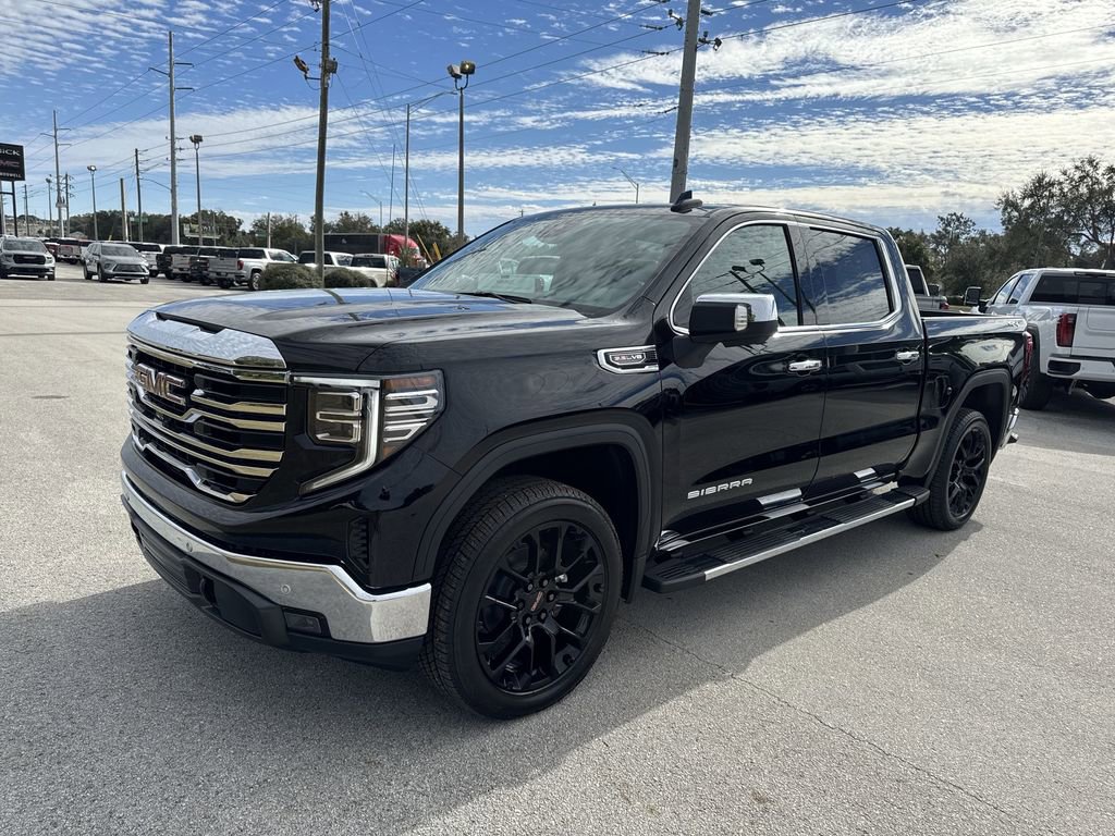 2026 GMC Sierra 1500 SLT's photo