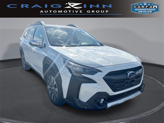 2025 Subaru Outback Touring's photo