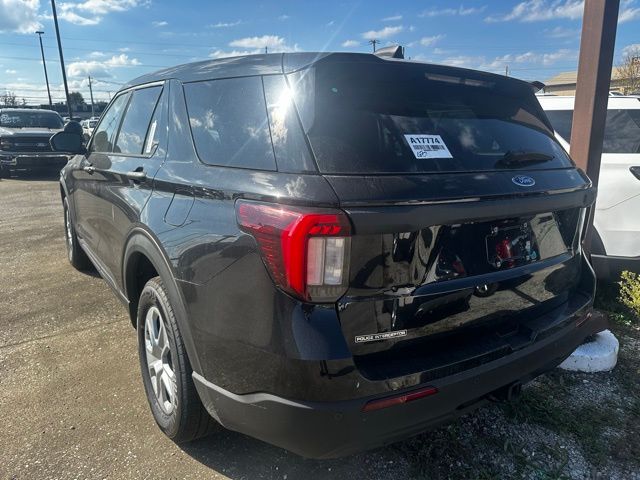 2025 Ford Explorer photo 3