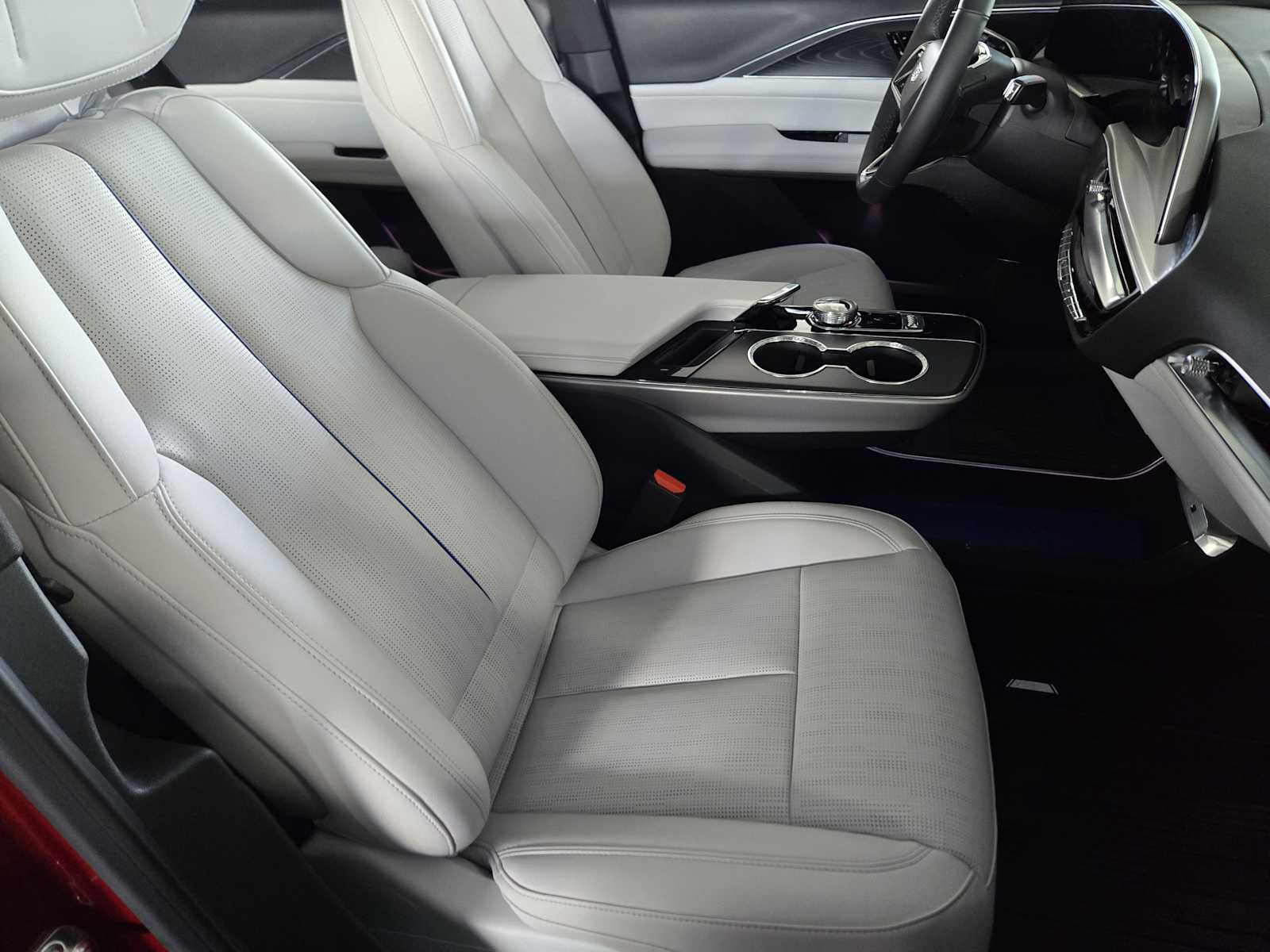 2025 Cadillac Lyriq Sport photo 9
