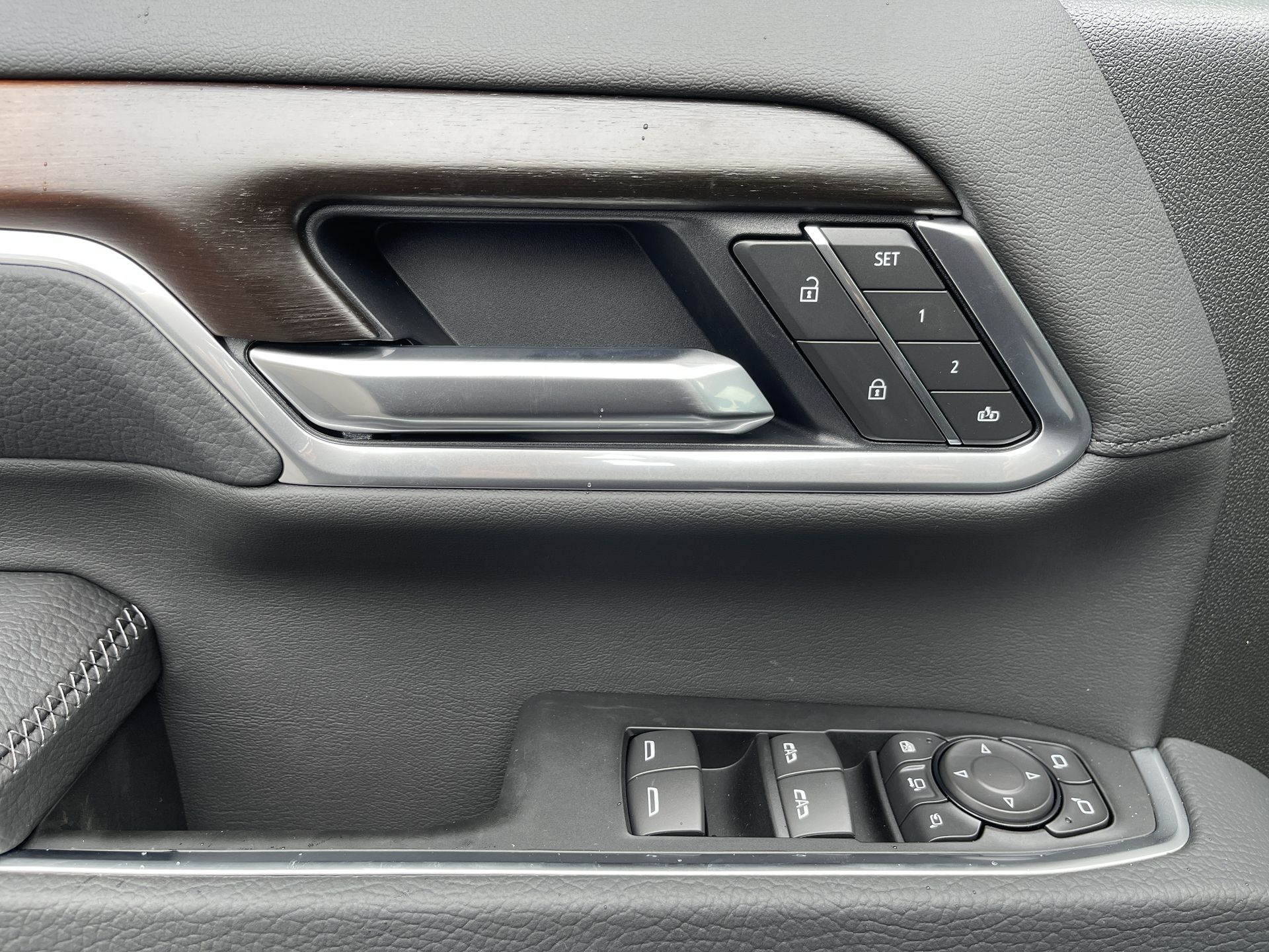 2026 Gmc Sierra 3500 HD Denali photo 23