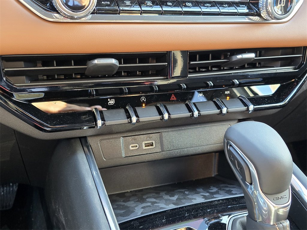 2025 Gmc Canyon AT4 photo 21