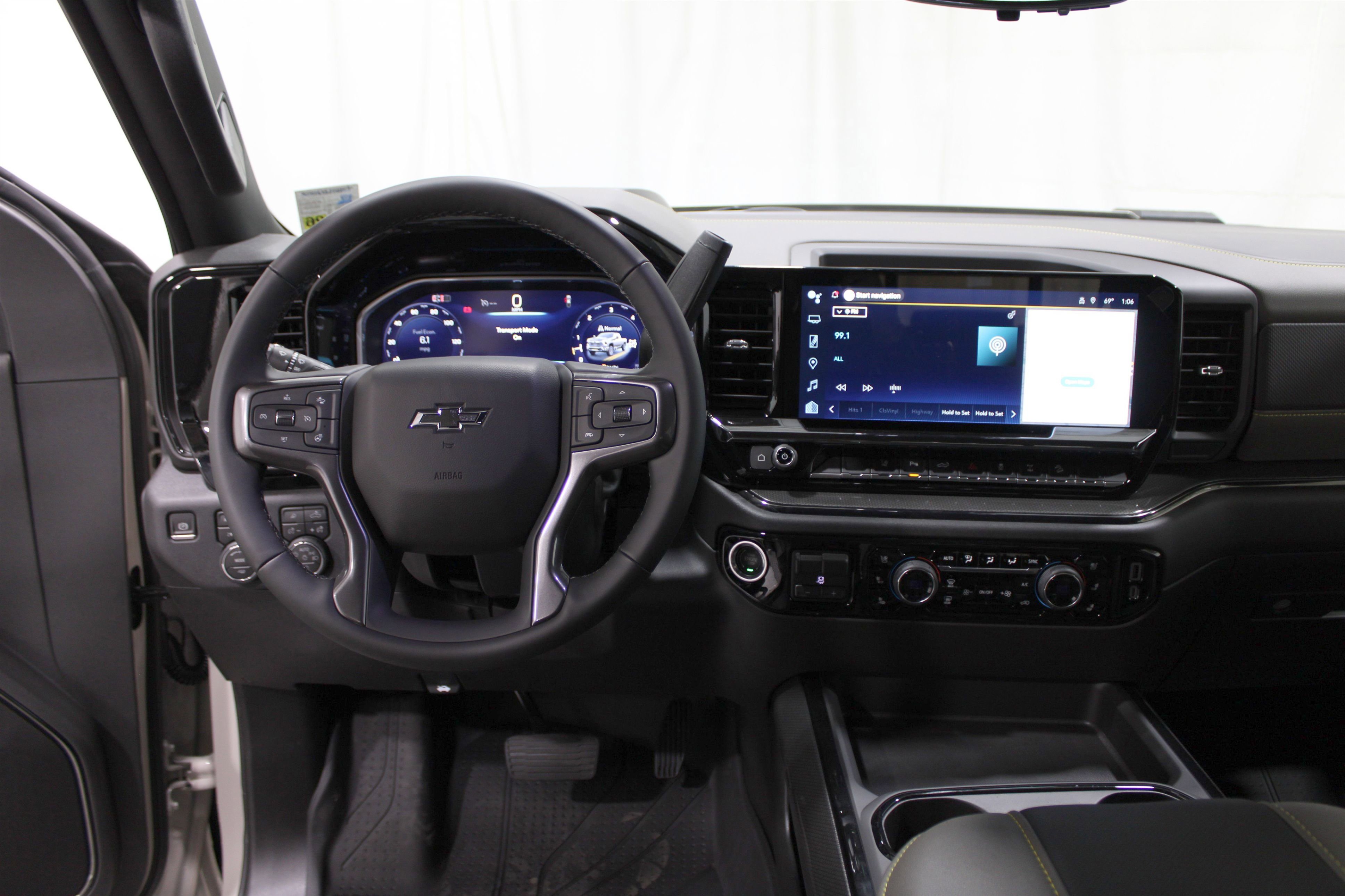 2026 Chevrolet Silverado 2500HD ZR2 photo 2