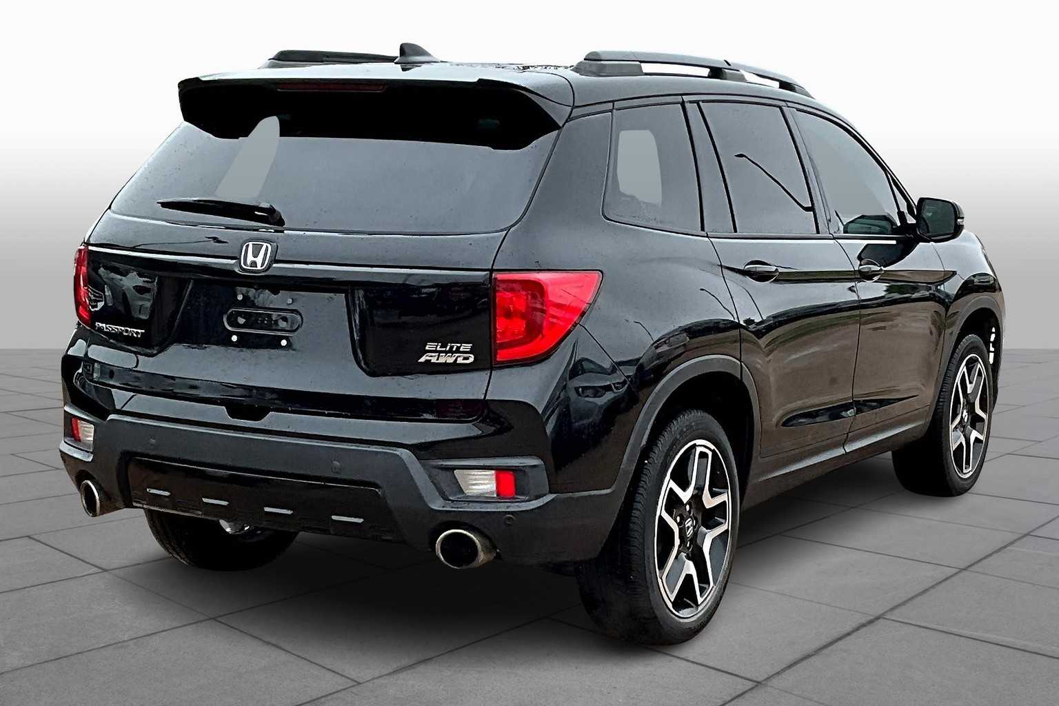 2023 Honda Passport Elite photo 11