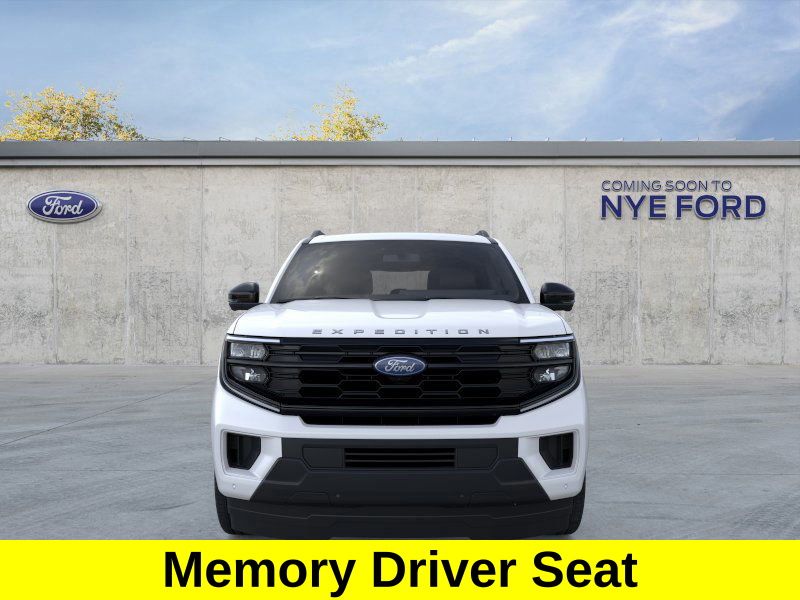 2025 Ford Expedition photo 4