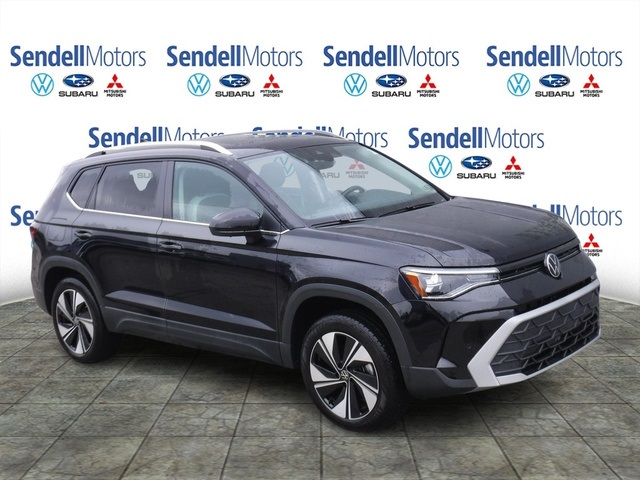 2025 Volkswagen Taos SE's photo