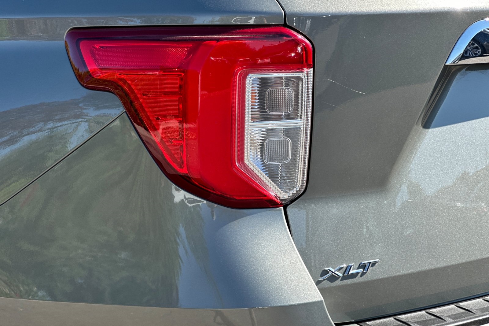 2020 Ford Explorer XLT photo 26