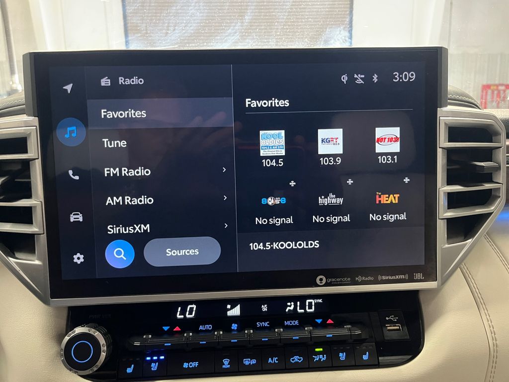 2023 Toyota Tundra CapStone photo 11