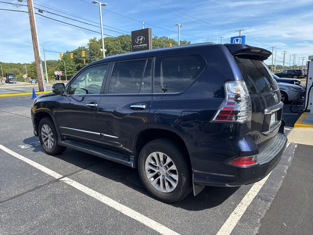 2018 Lexus GX Base photo 2