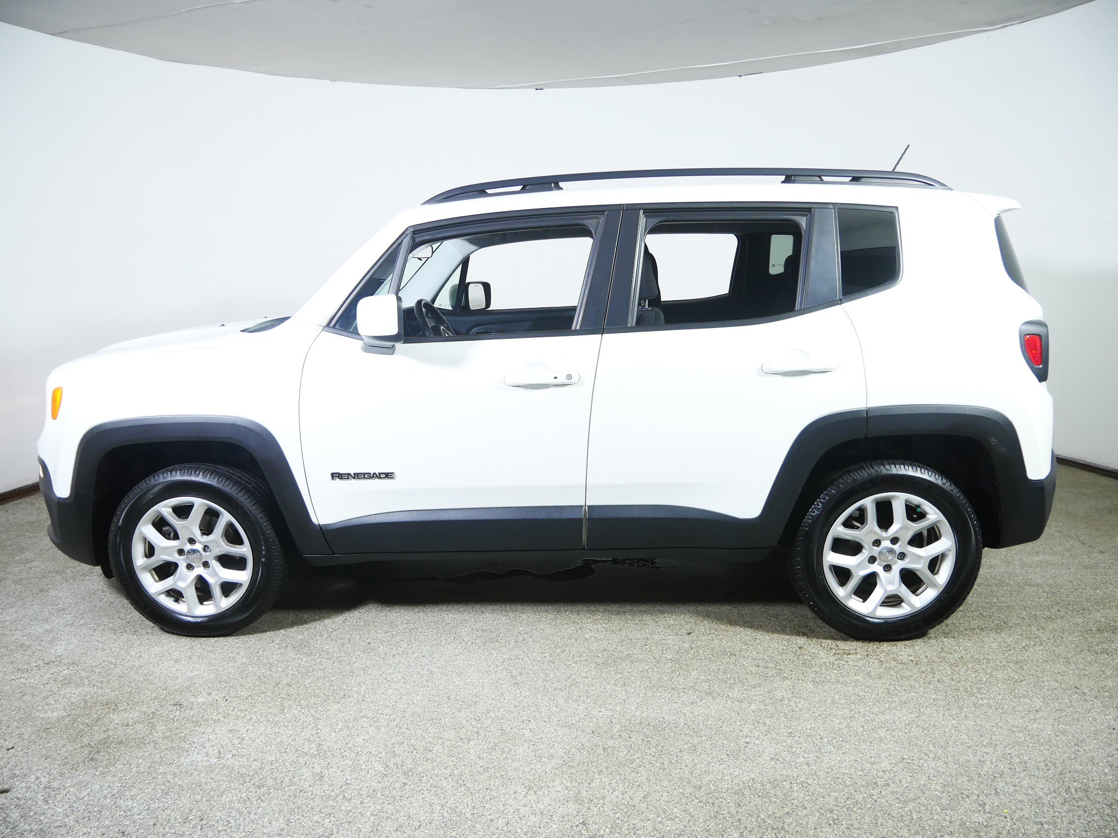 2015 Jeep Renegade Latitude photo 4
