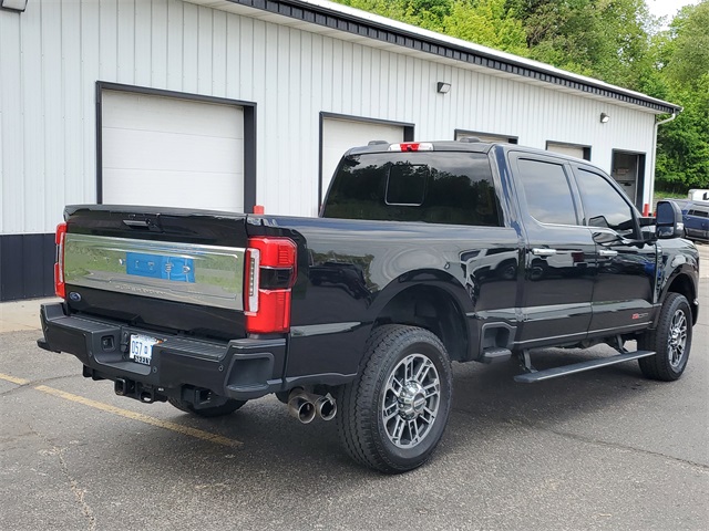 2023 Ford F-250 Limited photo 2