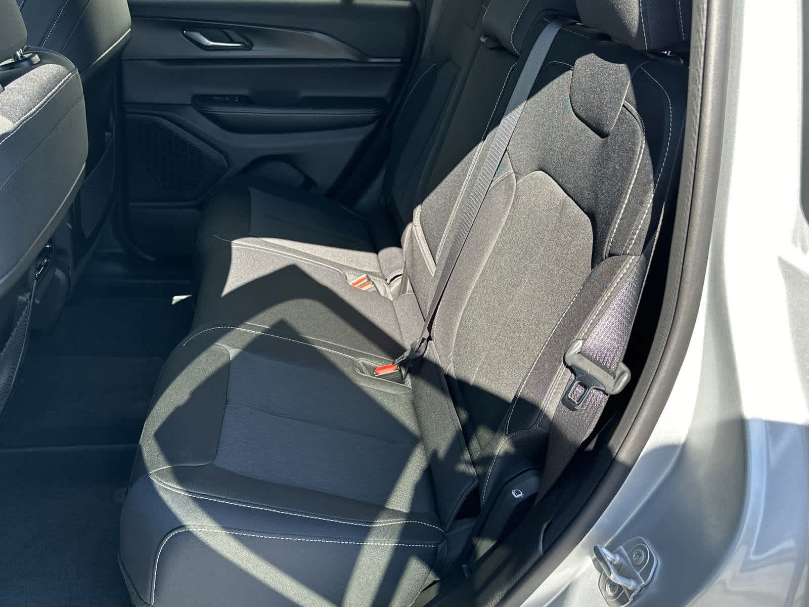 2025 Jeep Grand Cherokee Laredo X photo 19