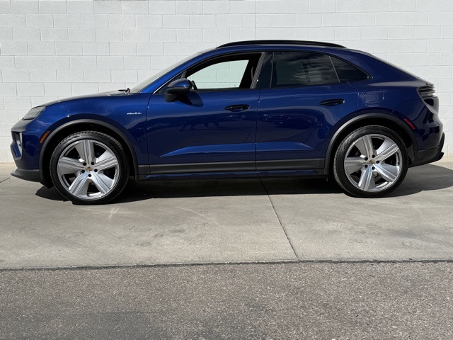 Certified 2025 Porsche Macan Base with VIN WP1AA2XA1SL001134 for sale in Albuquerque, NM