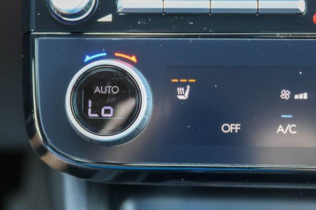 New 2025 White Hyundai SEL FWD image 17
