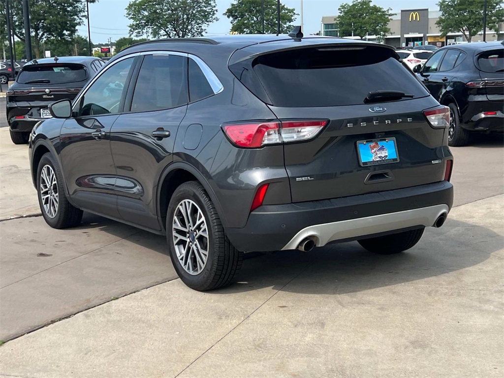 2020 Ford Escape SEL photo 4