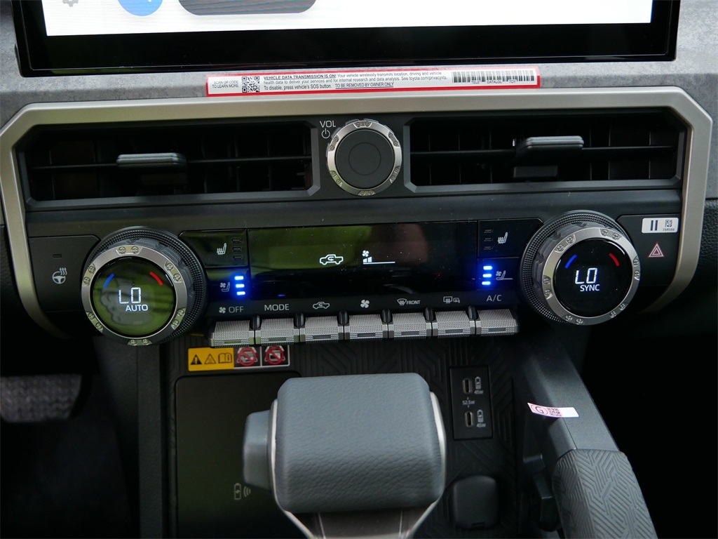 2025 Toyota Tacoma Trailhunter Double Cab photo 8
