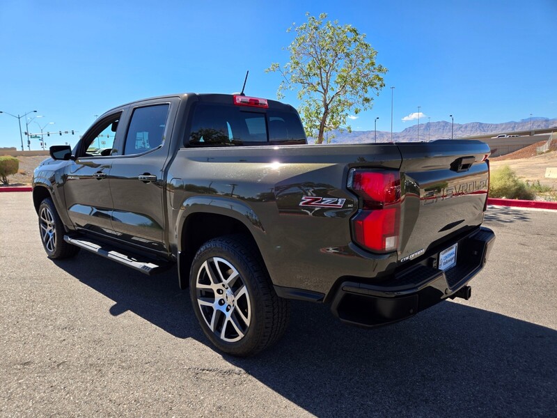 2023 Chevrolet Colorado Z71 photo 4