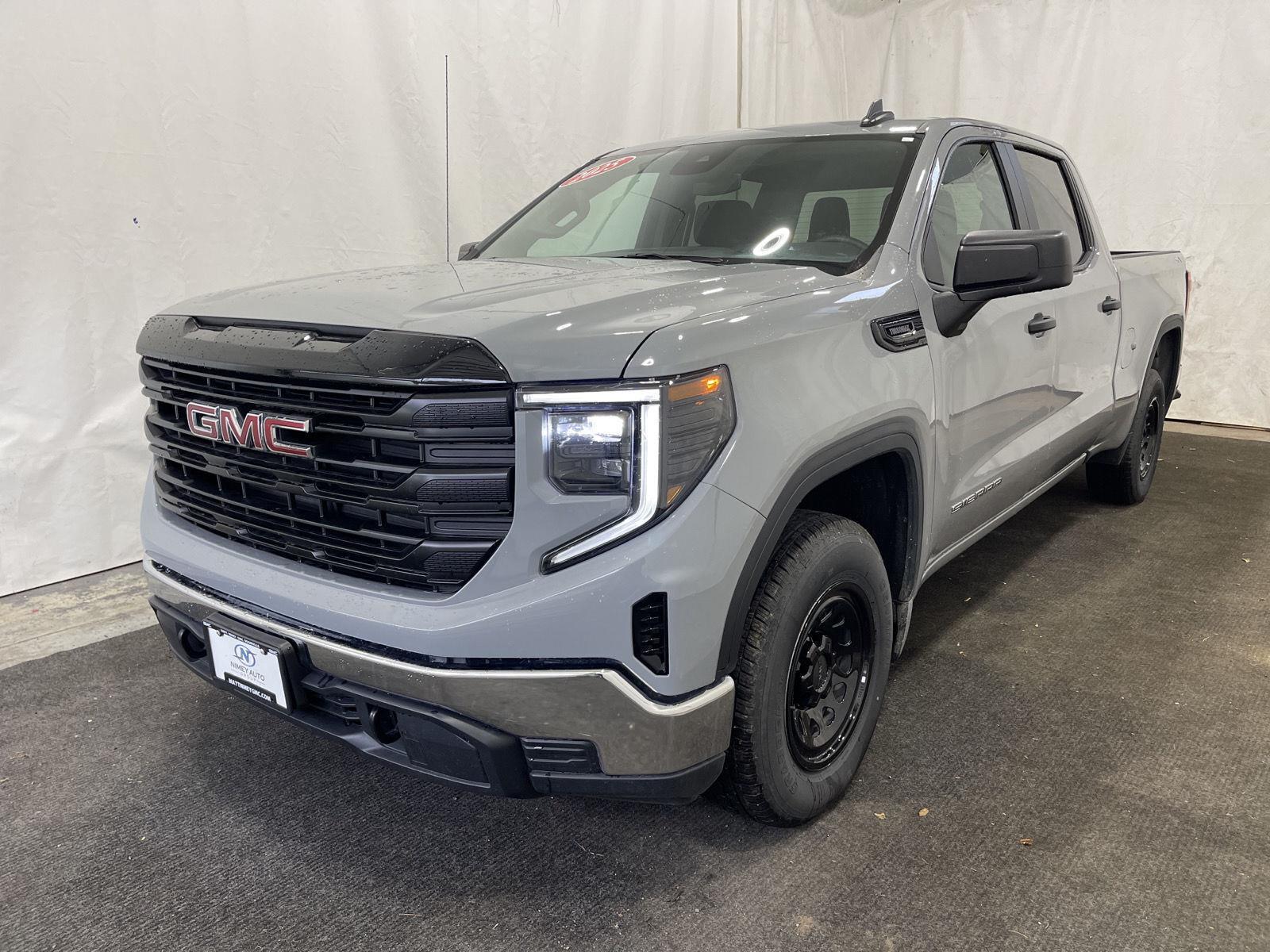 2025 GMC Sierra 1500 Pro's photo