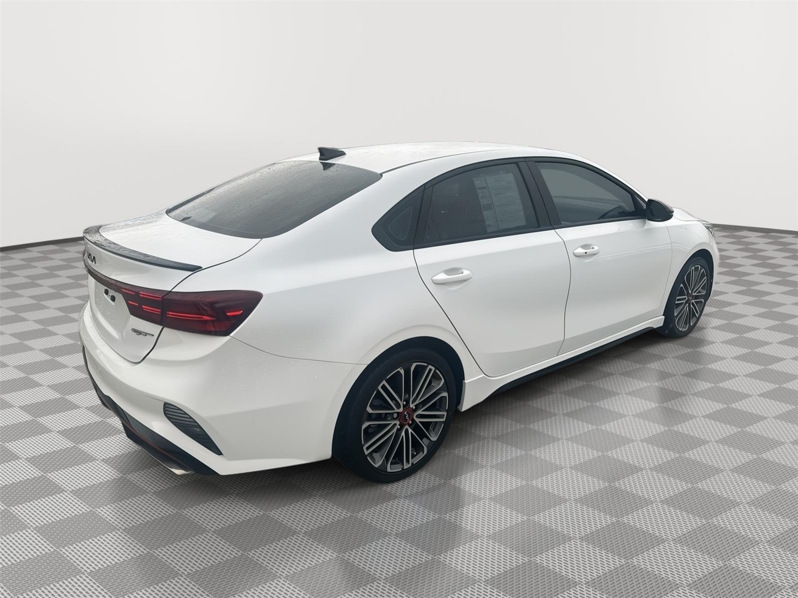 2024 Kia Forte GT photo 4