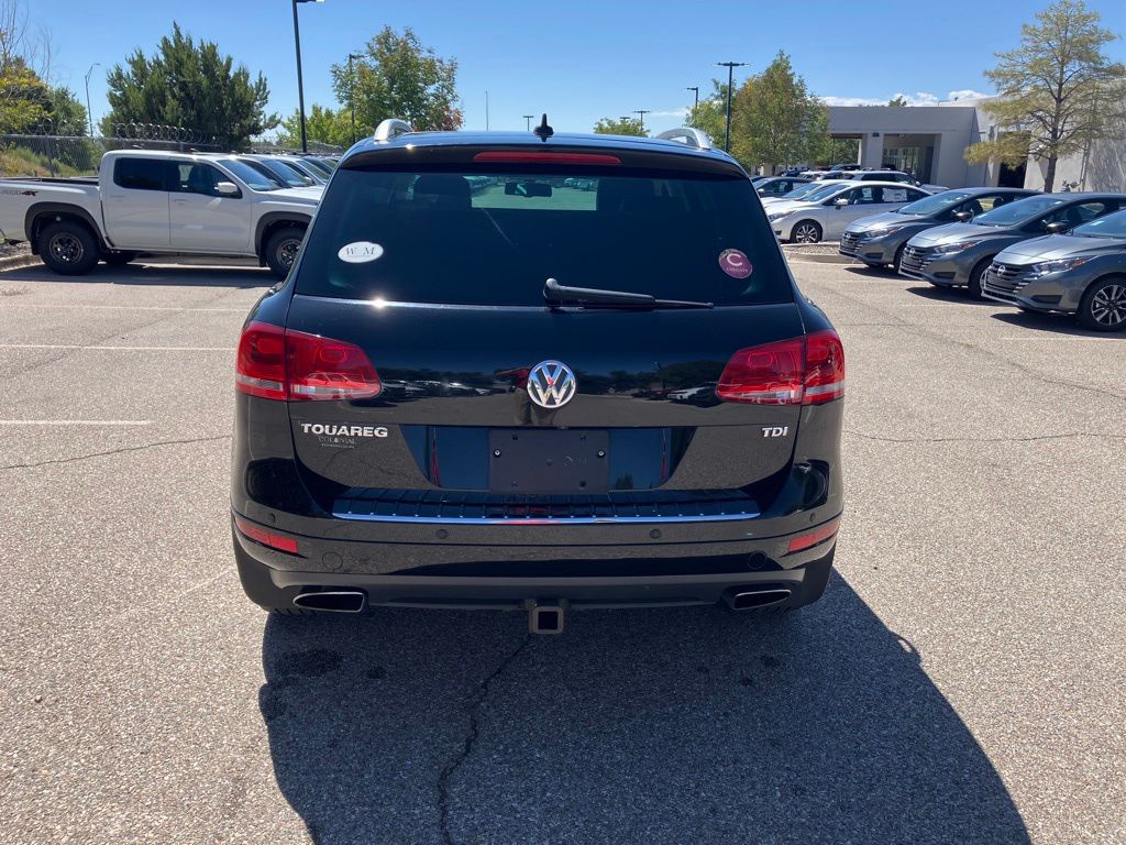 2012 Volkswagen Touareg V6 TDI Sport photo 6
