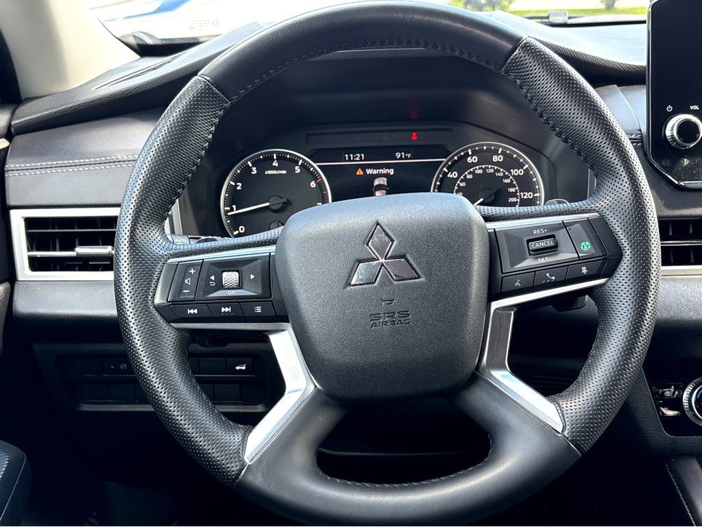 2024 Mitsubishi Outlander SE photo 10