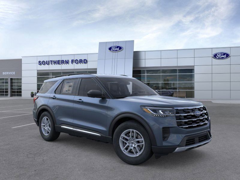 2025 Ford Explorer photo 7
