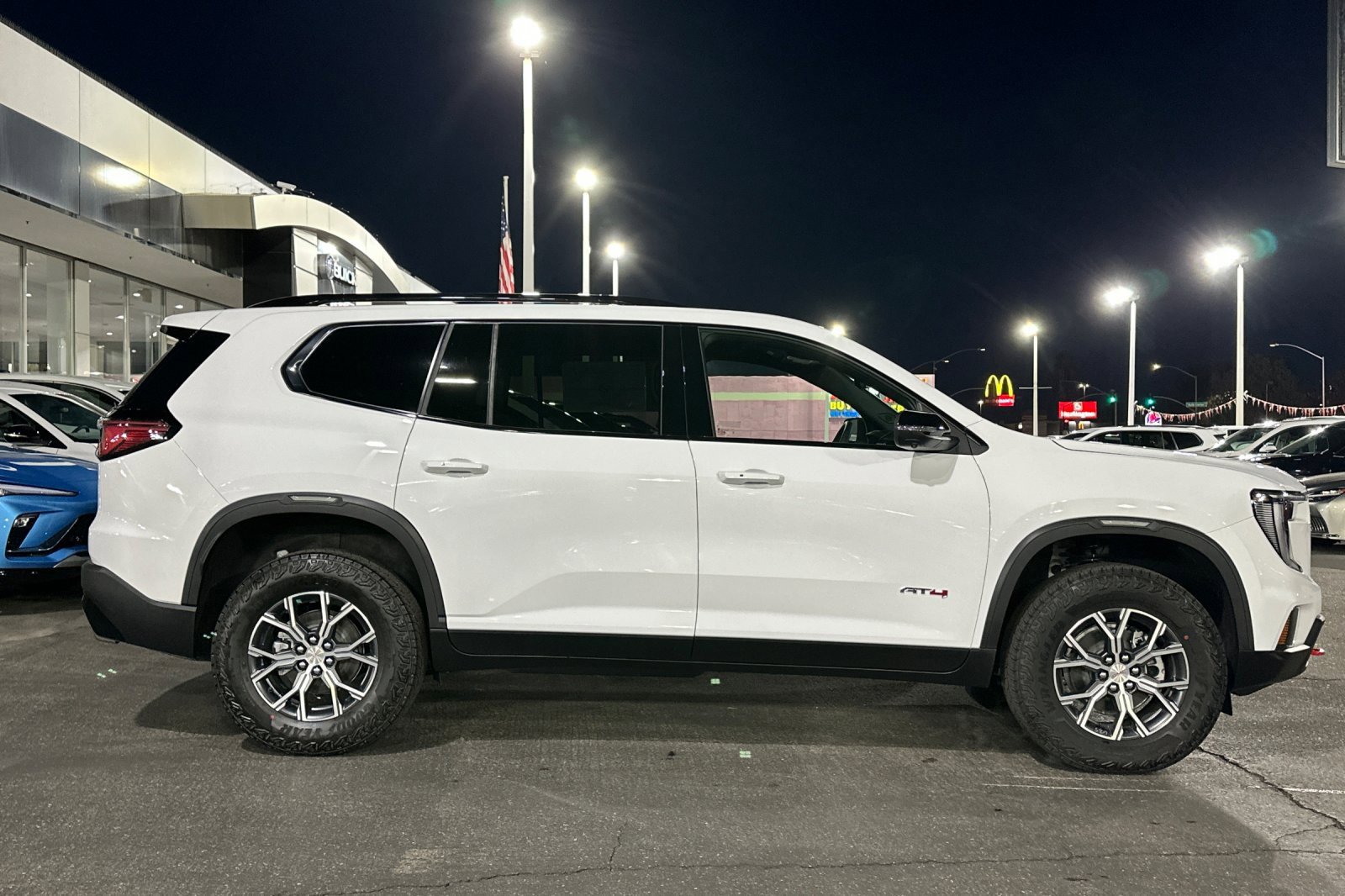 2026 Gmc Acadia AT4 photo 4