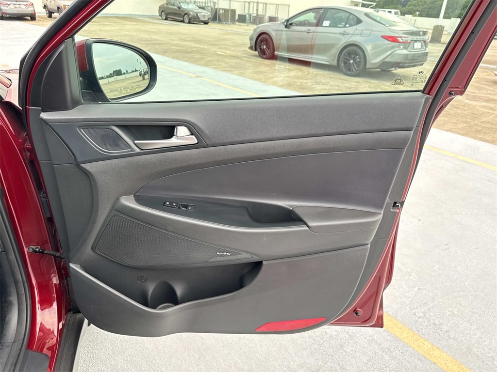 2020 Hyundai Tucson Sport photo 11