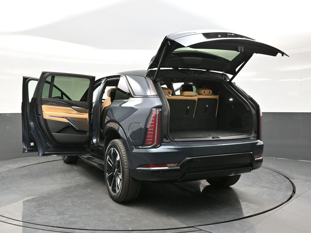 2025 Cadillac Escalade IQ Sport photo 36