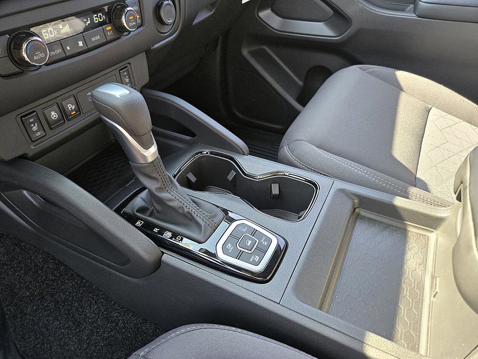 2026 Nissan Frontier Crew Cab SV photo 15