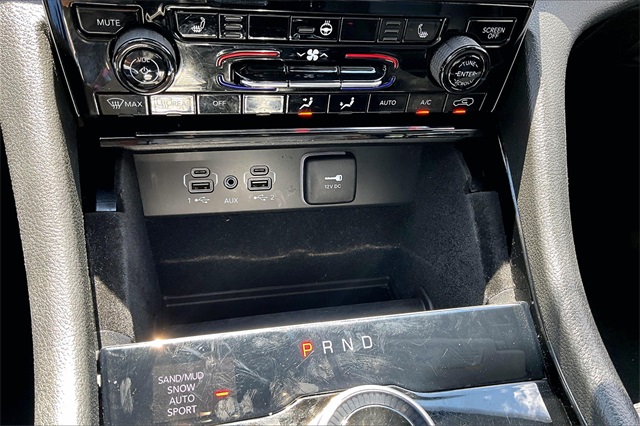 2022 Jeep Grand Cherokee Limited photo 24