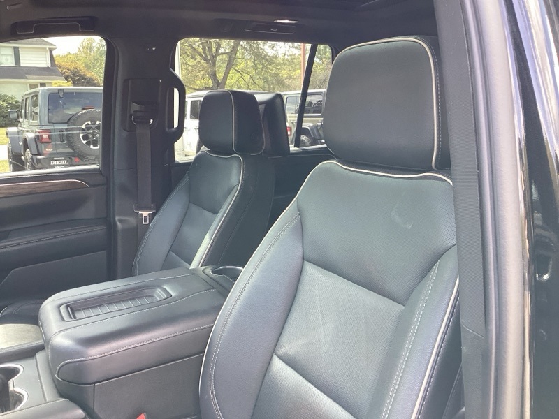 2023 Chevrolet Tahoe Premier photo 17