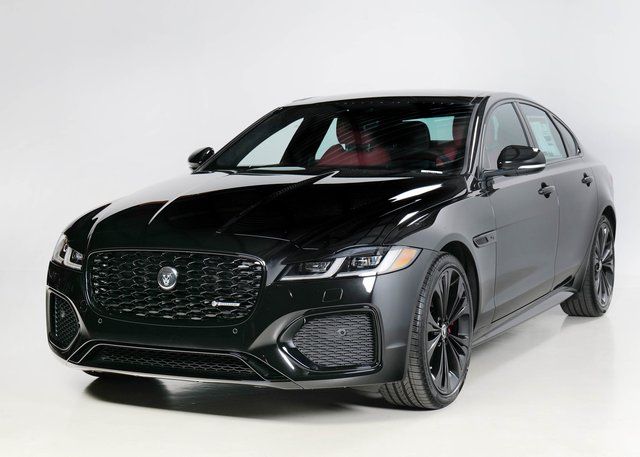 2024 Jaguar XF R-Dynamic SE's photo