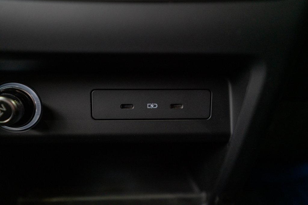 2025 Porsche Cayenne Coupe photo 36