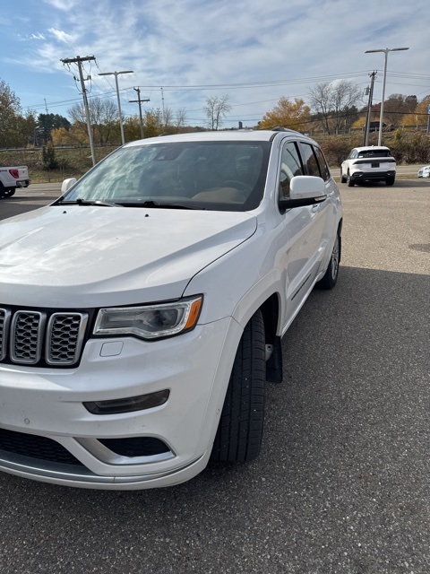 2017 Jeep Grand Cherokee Summit photo 2