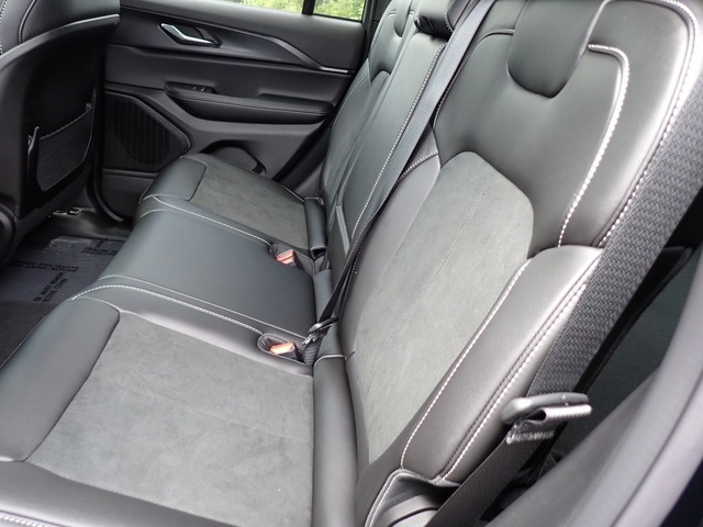 2025 Jeep Grand Cherokee Altitude X photo 12