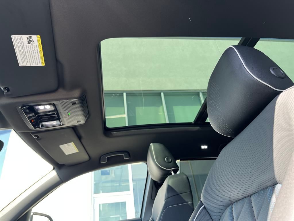 2025 Volkswagen Atlas Cross Sport SEL Premium R-Line photo 37