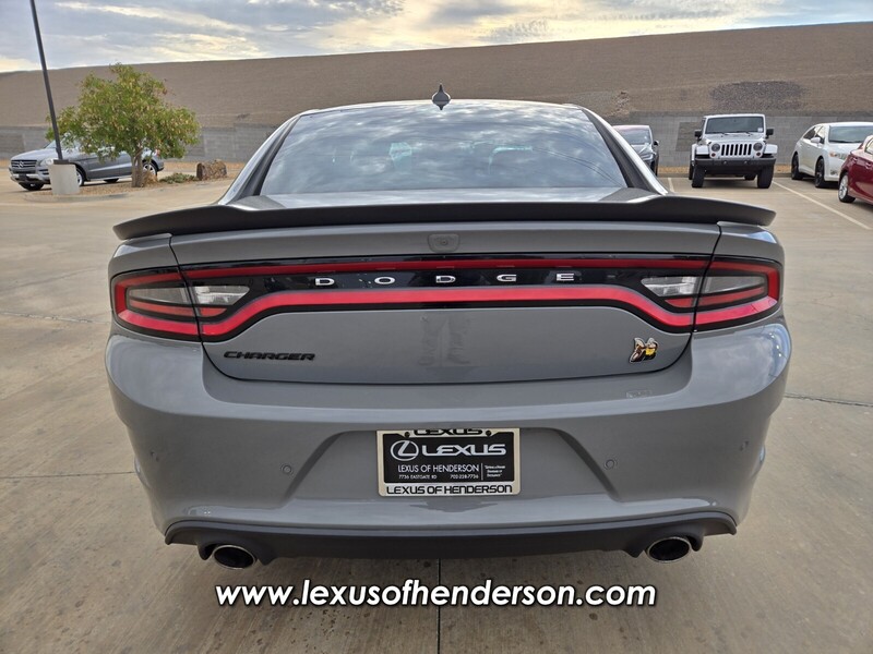 2019 Dodge Charger R/T Scat Pack photo 4